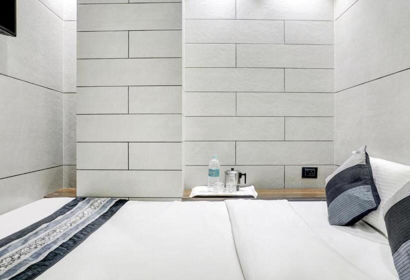 غرفة قياسية, Rooms Dadar Near Station