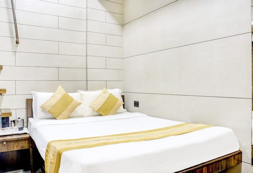 غرفة ديلوكس, Rooms Dadar Near Station