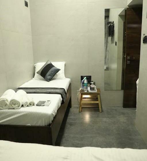 غرفة قياسية, Rooms Dadar Near Station