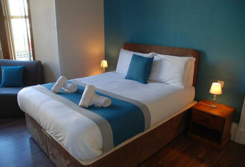 Aile Odası, The Coo's Guest House