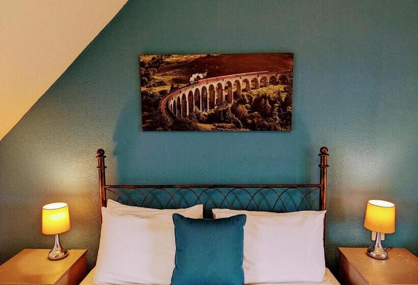 Семейный Номер, The Coo's Guest House