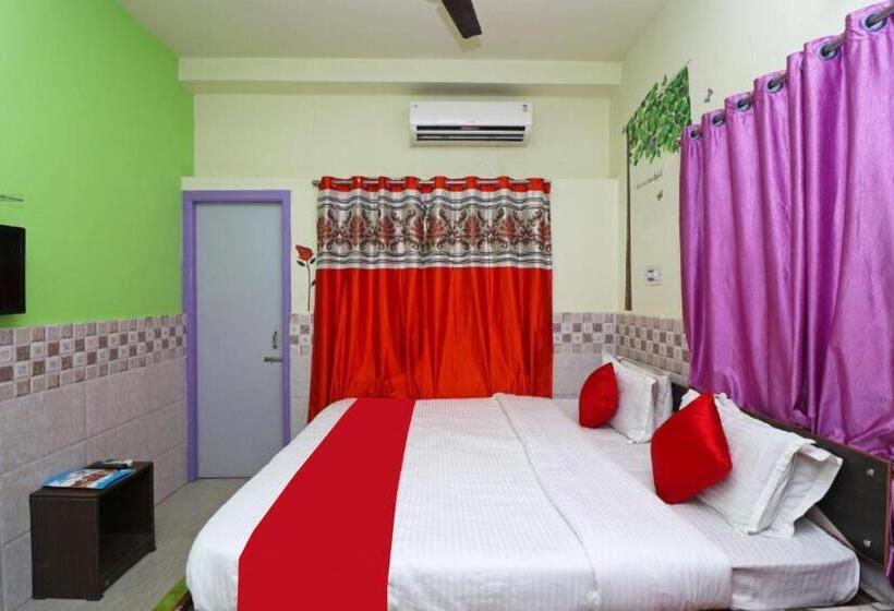 Номер Deluxe Кровать Кинг, Beach Heaven Puri   Near Golden Beach & Temple By Morservices