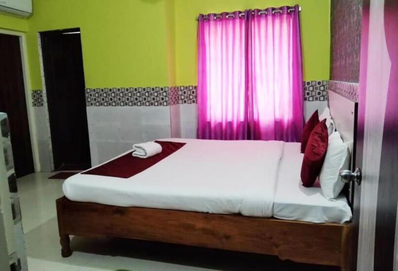 Номер Deluxe Кровать Кинг, Beach Heaven Puri   Near Golden Beach & Temple By Morservices