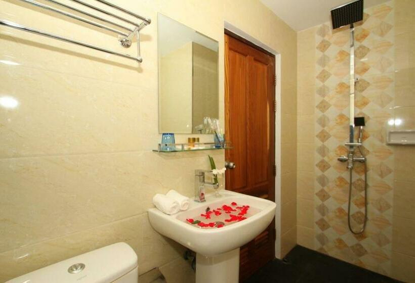 اتاق سوپریور با چشمانداز شهر, Gemsy