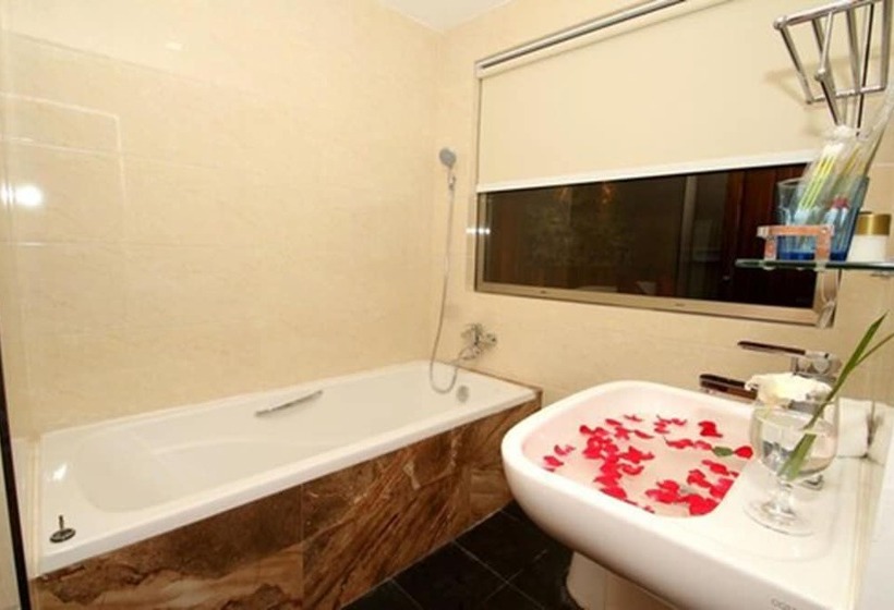 اتاق رویال, Gemsy