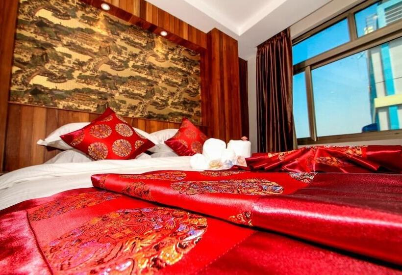 اتاق رویال, Gemsy