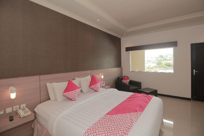 디럭스 룸, Kuraya Residence Lampung