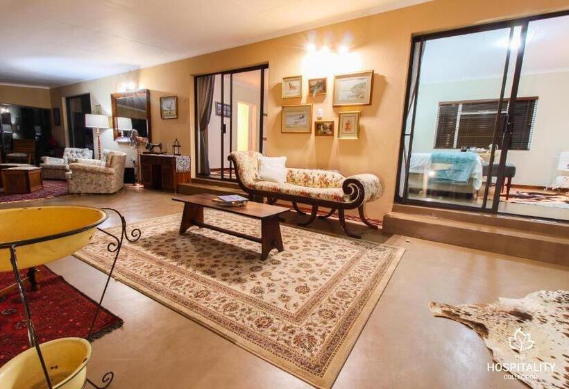 غرفة قياسية سرير كينج, Cinzaco Dullstroom