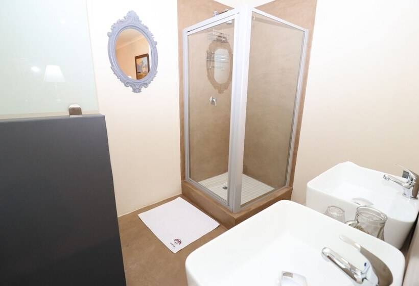 غرفة قياسية, Cinzaco Dullstroom