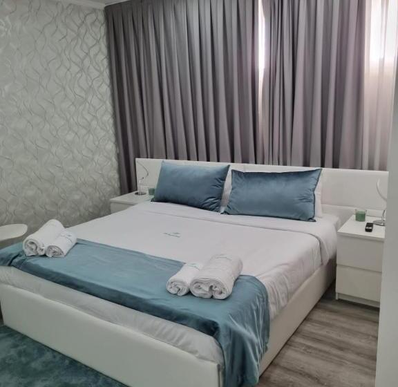 スイート, Mikaela Guest House