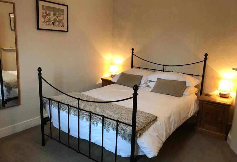 Chambre Familiale, Hyde Mill