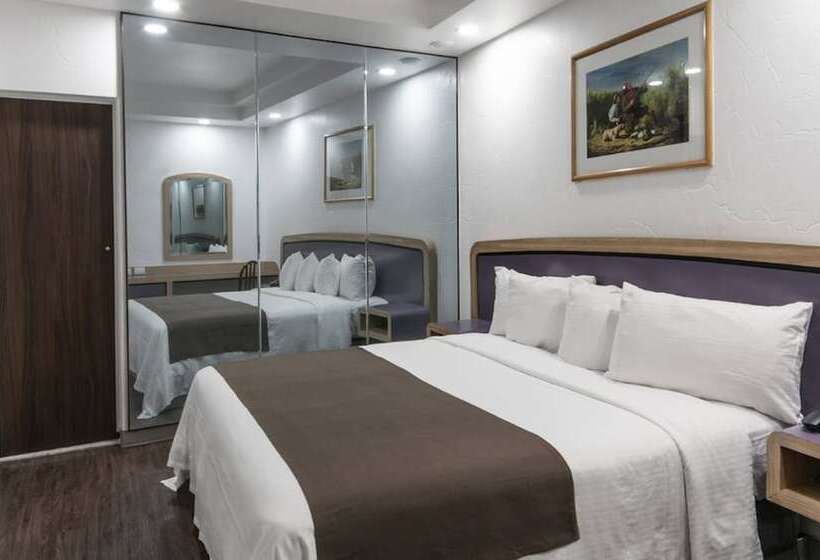 Quarto Estandar, Menara