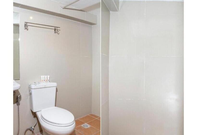 اتاق خانوادگی, Oyo 133 Jazzy James Country Hotel Ii