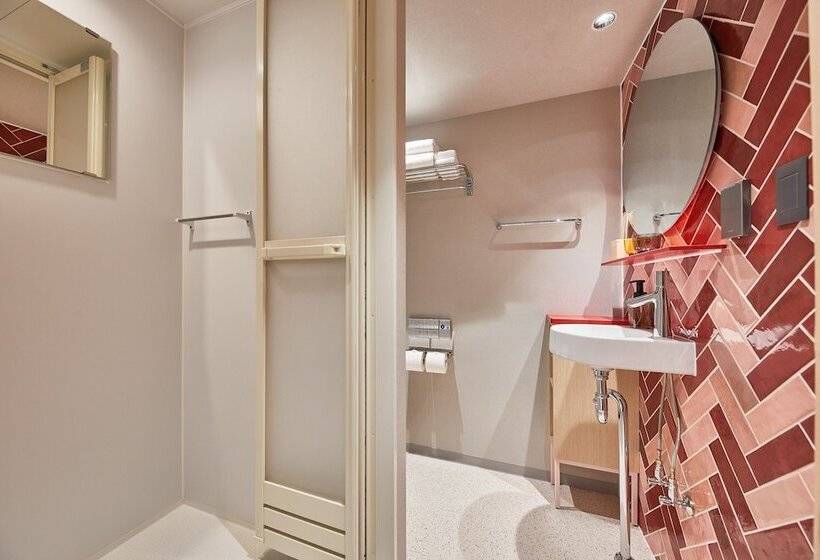 Habitació Triple Estàndard, Lyf Ginza Tokyo