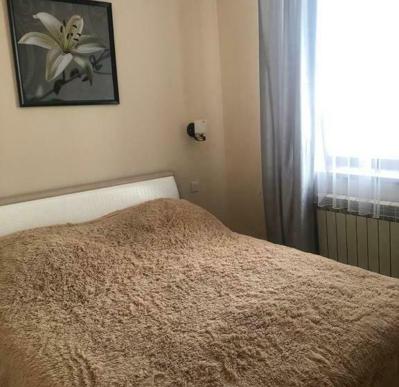 اتاق استاندارد, Sad Dolgoletiya