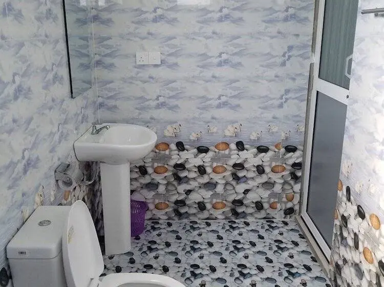 Comfort Kolmen Hengen Huone, Jeys Place