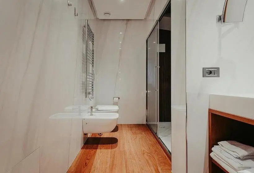 سوییت, Baca Suites, Restaurant & Bar