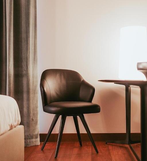 Suite, Baca Suites, Restaurant & Bar