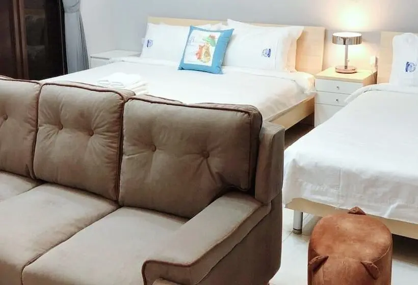 اتاق لوکس چهار تخته, Donggang Homestay Dongfan