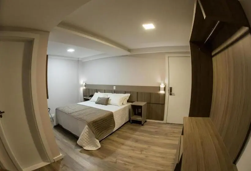 デラックスルーム, Laranjeiras Palace