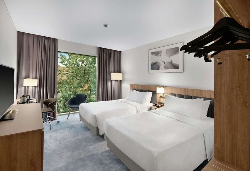 اتاق استاندارد, Hilton Garden Inn Vilnius City Centre