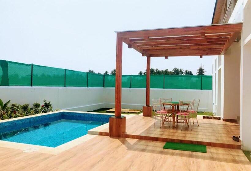 וילה עם חדר שינה אחד ובריכת שחיה, Bleu & Blanc