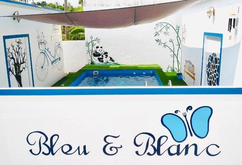 חדר סטנדרט נוף לבריכה, Bleu & Blanc