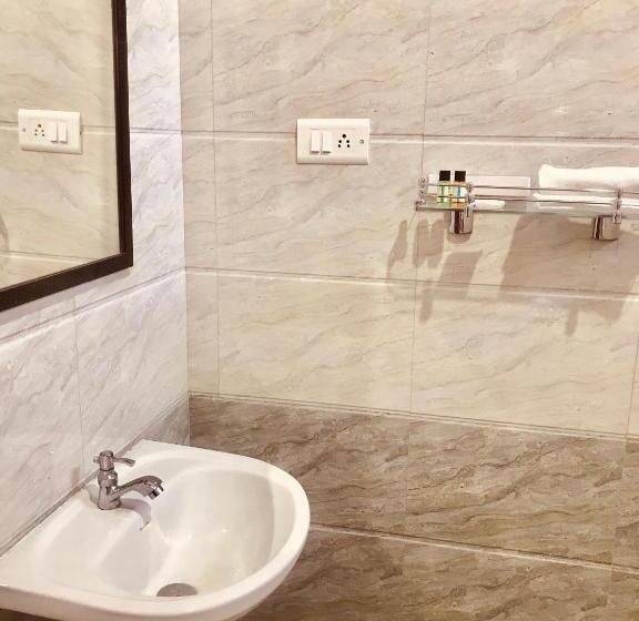 וילה עם חדר שינה אחד ובריכת שחיה, Bleu & Blanc