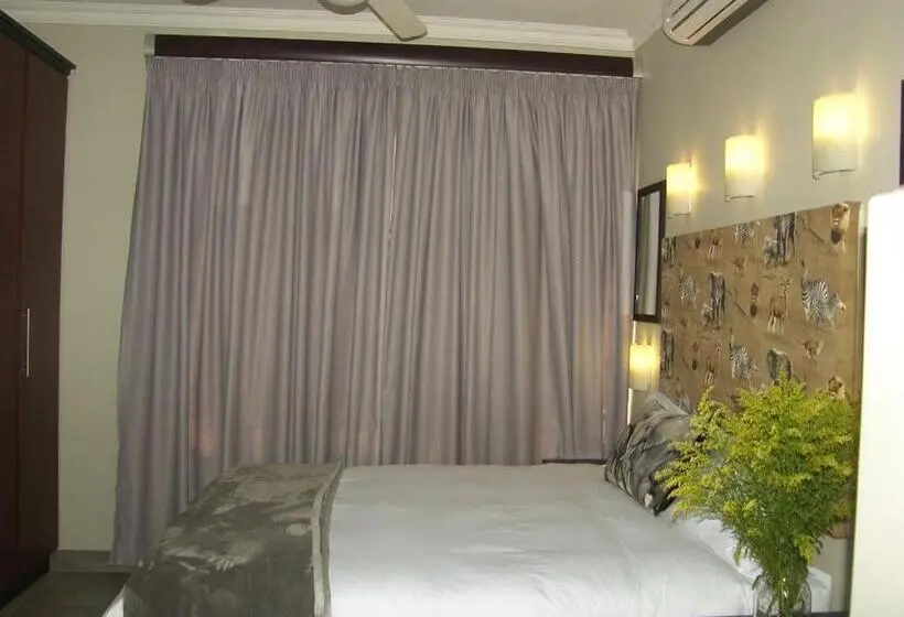 Perhesviitti, The Travel Inn Durban