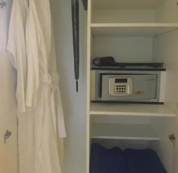 Standard-studio Allasnäkymä, The Travel Inn Durban