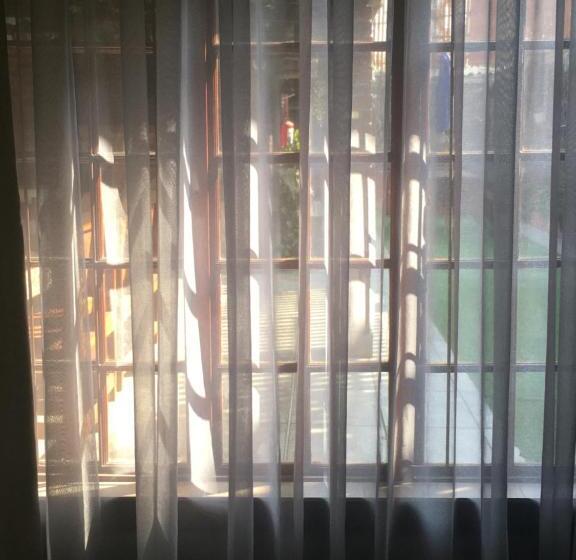 Люкс Повышенной Комфортности, The Travel Inn Durban