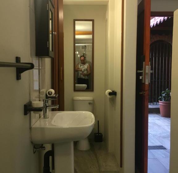 Люкс Повышенной Комфортности, The Travel Inn Durban