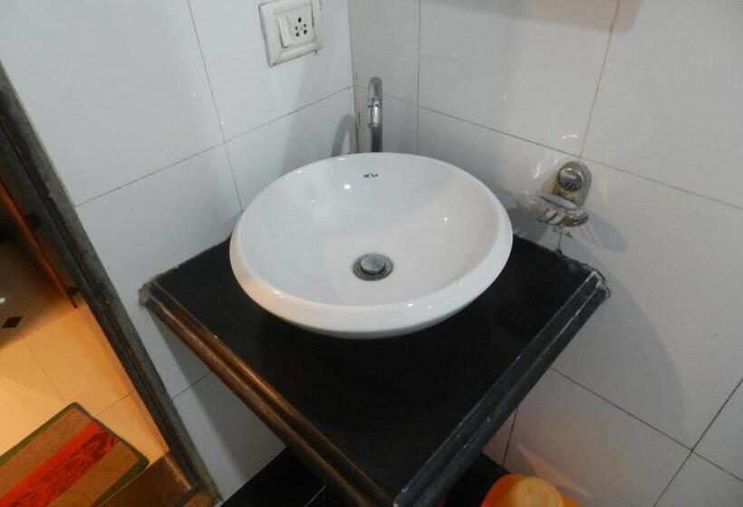 Deluxe-huone, Sayeban