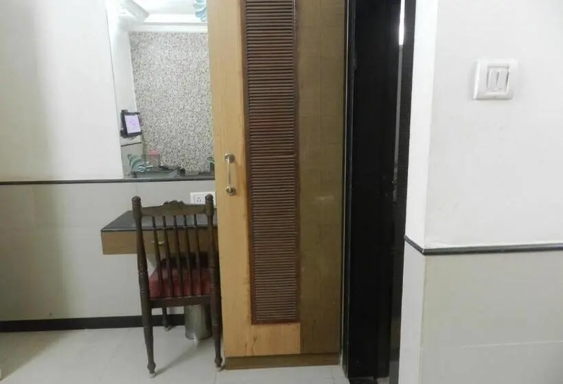 Deluxe-huone, Sayeban