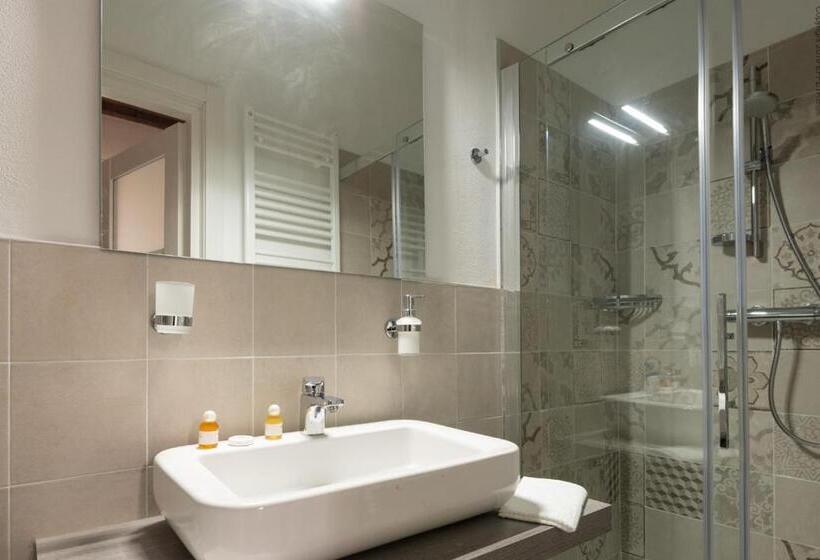 اتاق استاندارد, La Meridiana