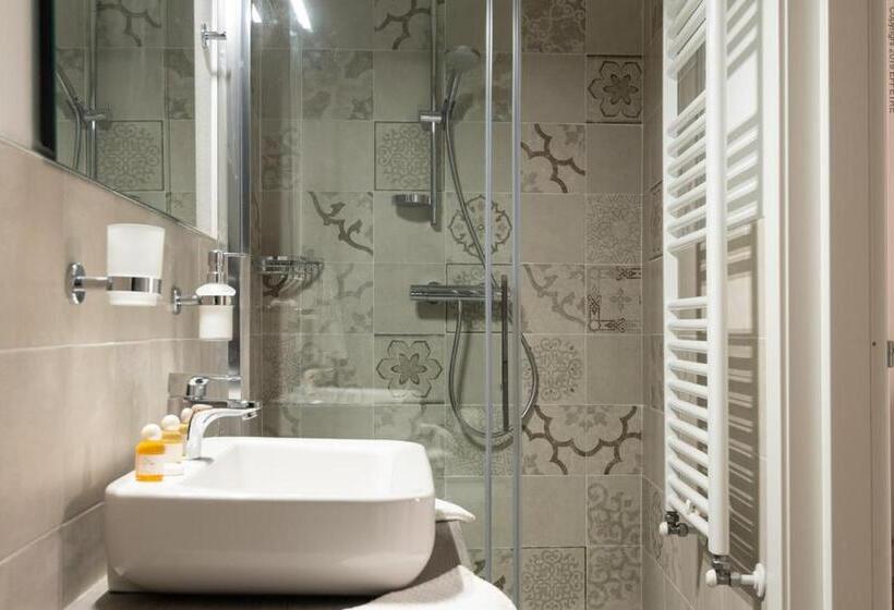 اتاق استاندارد, La Meridiana