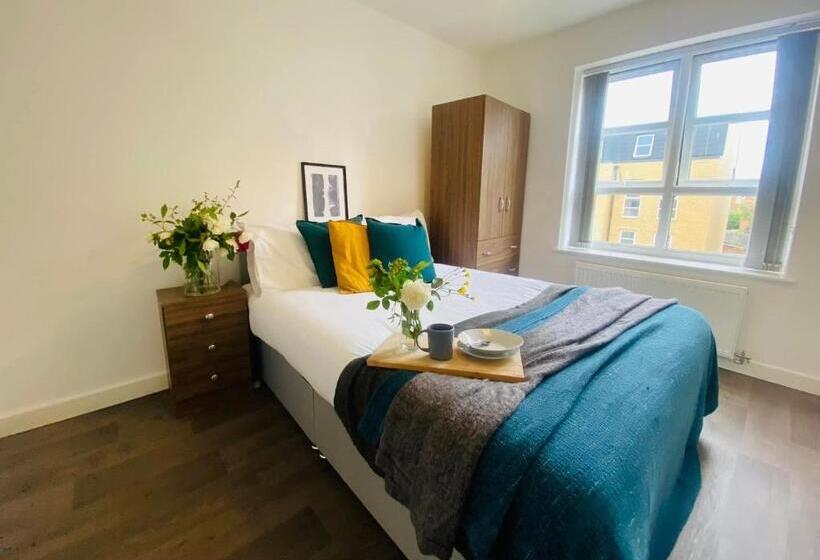 带2个卧室的公寓, Endsleigh Park Aparthotel Close To Hull University