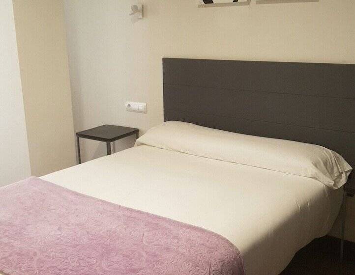 Номер Стандарт, Malecon