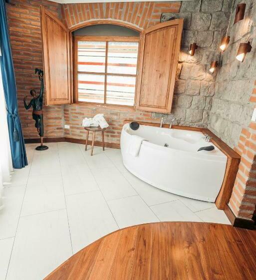 غرفة قياسية, Otavalo