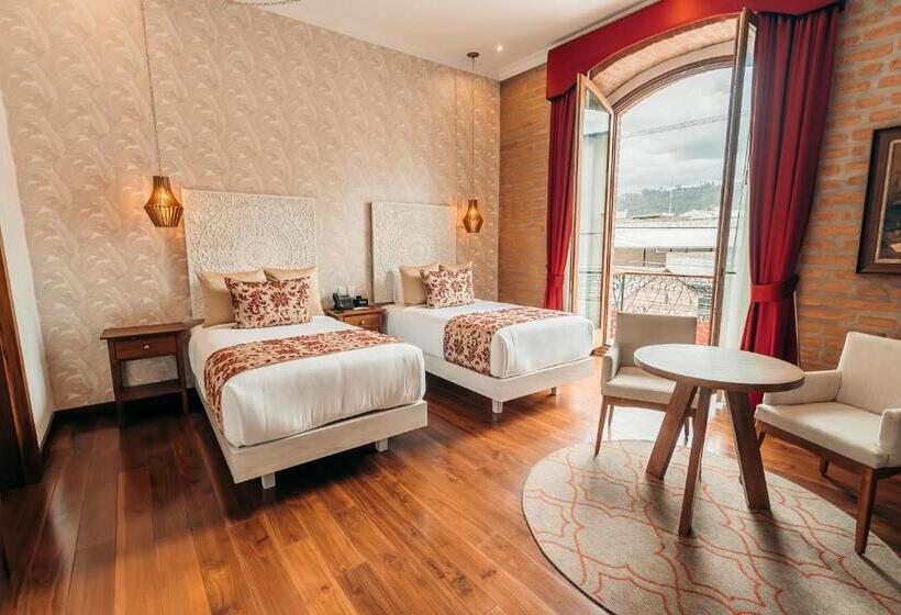 غرفة قياسية, Otavalo