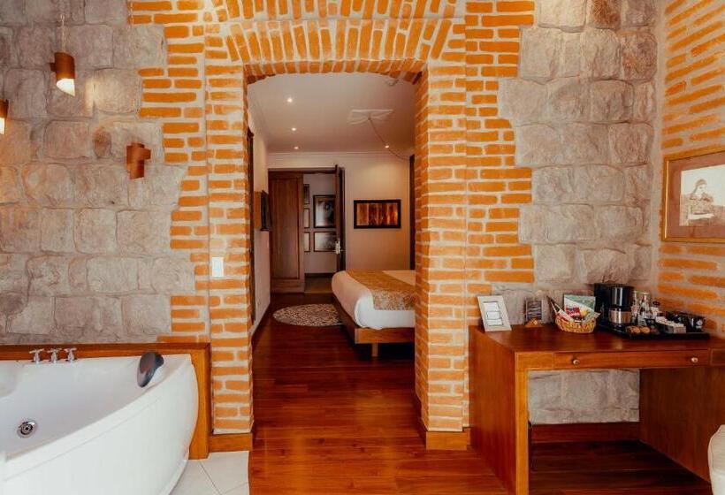 غرفة قياسية, Otavalo