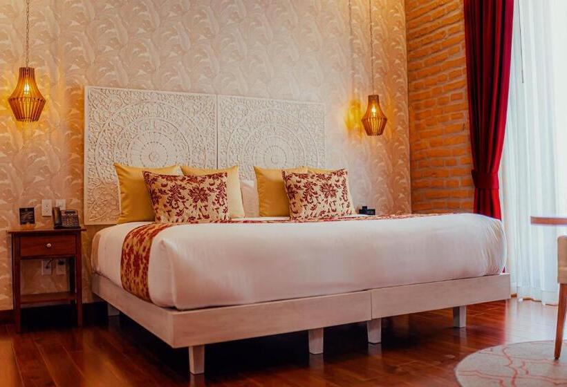 غرفة قياسية, Otavalo