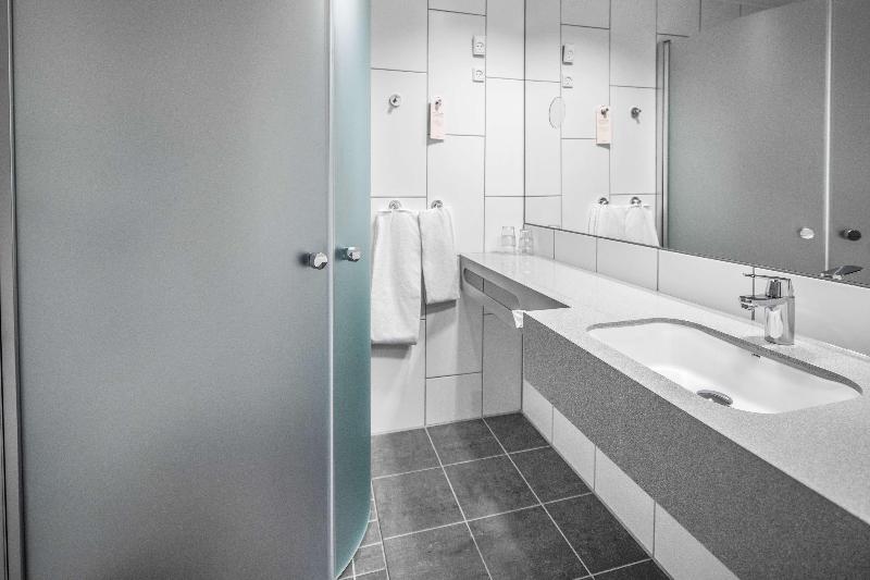 اتاق لوکس با چشم‌انداز دریا, Royal Hpm