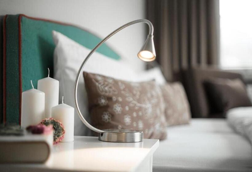 스탠다드 트리플 발코니 룸, Pension Johanna