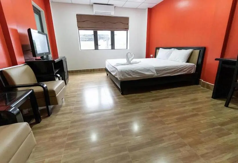 اتاق لوکس, Central Backpackers Hostel   Phong Nha