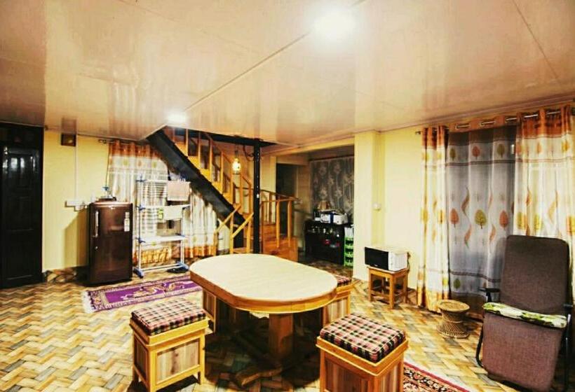 Villa 1 Quarto, Paradiso