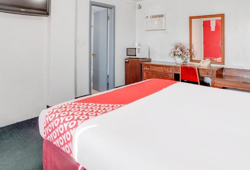 غرفة قياسية سرير كينج, Super 7 Inn