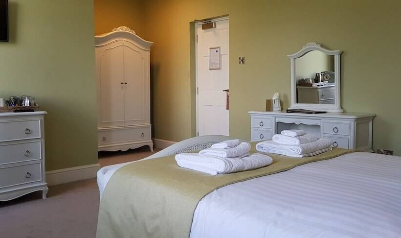 クラシックルーム, Hawkstone Hall Hotel & Gardens