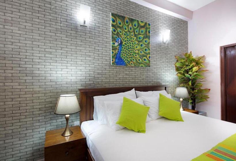 스탠다드 룸 킹사이즈 침대, Castle Colombo