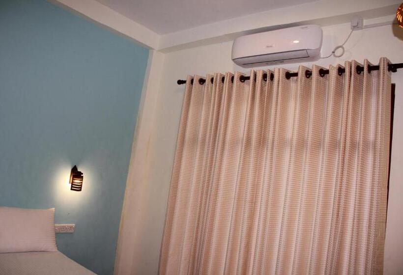 Номер Deluxe с Балконом, Onilwe Resort Weligama